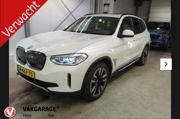 BMW iX3 Executive 80 kWh | Panoramadak | NL-Auto | Camera | beschikbaar voor biedingen