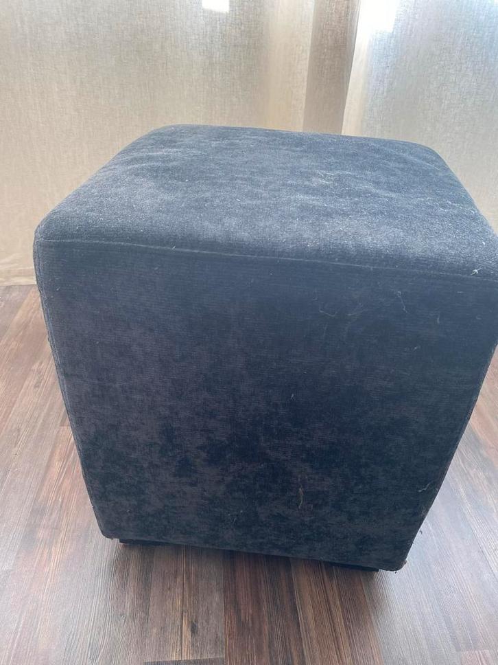 Grijze Stoffen Poef Vierkant, Huis en Inrichting, Banken | Voetenbanken en Poefen, Gebruikt, 50 tot 75 cm, Vierkant, Stof, Ophalen