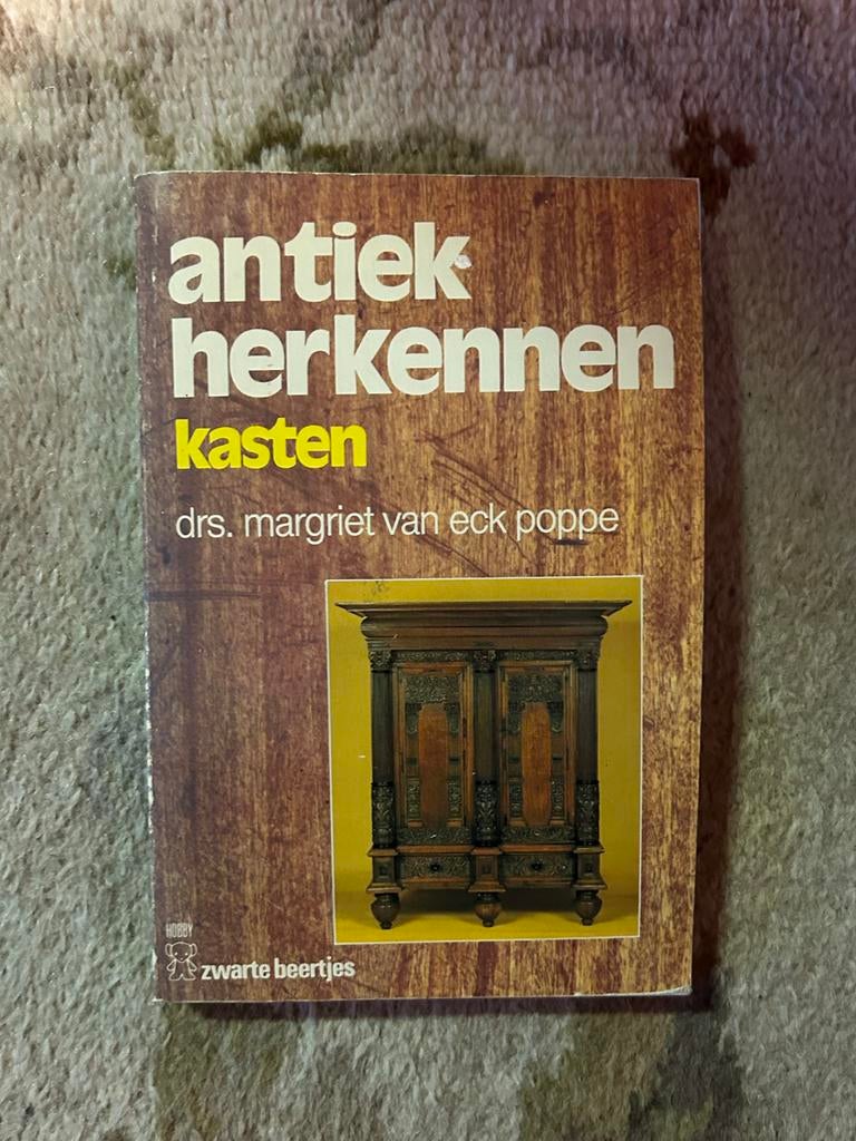 Antiek Herkennen Kasten - Drs. Margriet van Eck Poppe, Antiek en Kunst, Ophalen of Verzenden