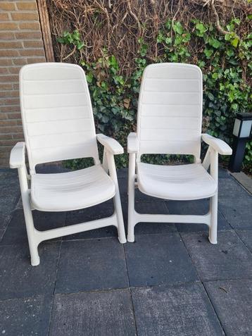 Te koop tuinstoelen beschikbaar voor biedingen