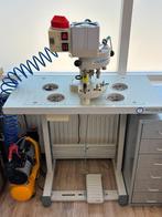 knoopdrukker machine, Hobby en Vrije tijd, Naaimachines en Toebehoren, Ophalen, Zo goed als nieuw, Overige merken, Industrieel