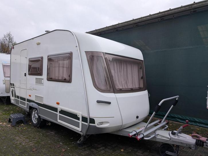 Prachtige Cantara 400 mover VT 2X fietsenrek, Caravans en Kamperen, Caravans, Bedrijf, tot en met 4, Treinzit, Chateau, Dwarsbed