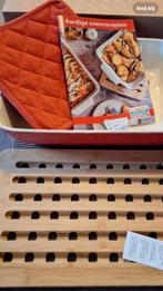 Nieuwe rode Ovenschaal met Accessoires, Ophalen of Verzenden, Nieuw