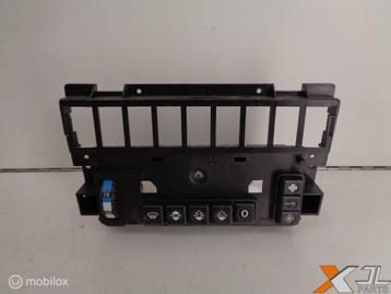 W124 E-KLASSE CLIMA KACHEL PANEEL  A1248302285 beschikbaar voor biedingen