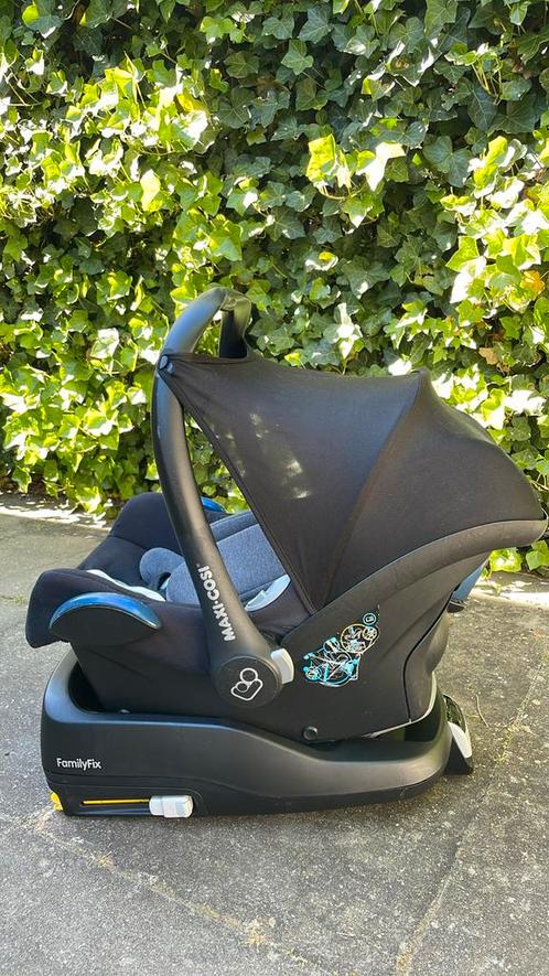 Maxi-cosi autostoel Cabriofix inclusief Familyfix base, Kinderen en Baby's, Autostoeltjes, Gebruikt, Maxi-Cosi, 0 t/m 13 kg, Isofix