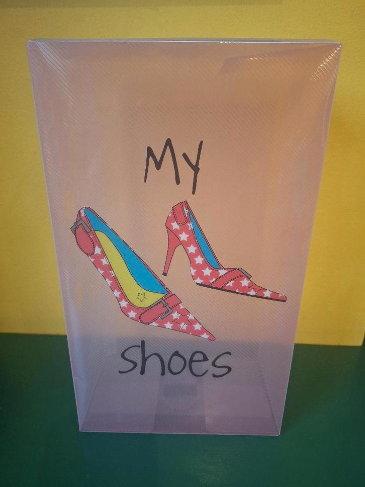 Funky schoenendoos, Huis en Inrichting, Kasten | Schoenenrekken, Zo goed als nieuw, Ophalen of Verzenden