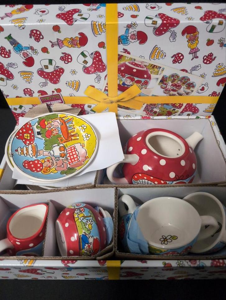 Blond Amsterdam Kabouters Theeservies, Huis en Inrichting, Keuken | Servies, Nieuw, Compleet servies, Blond Amsterdam, Aardewerk