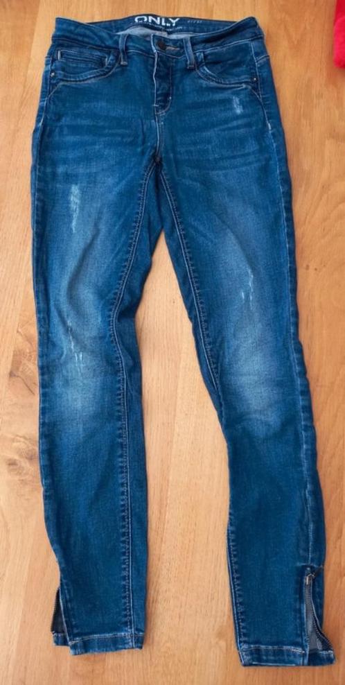 Jeans van Only. Maat 27/32, Kleding | Dames, Spijkerbroeken en Jeans, Zo goed als nieuw, W27 (confectie 34) of kleiner, Blauw