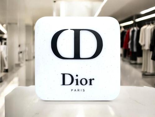Dior reclame lamp, Verzamelen, Merken en Reclamevoorwerpen, Zo goed als nieuw, Lichtbak of (neon) lamp, Ophalen of Verzenden