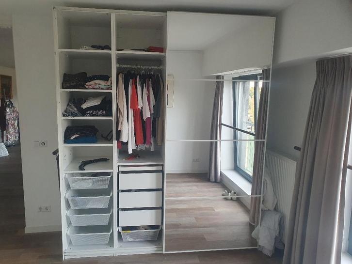 gratis : 2 IKEA pax schuifdeuren (234 cm hoog/100 cm breed), Huis en Inrichting, Kasten | Kledingkasten, Zo goed als nieuw, 200 cm of meer