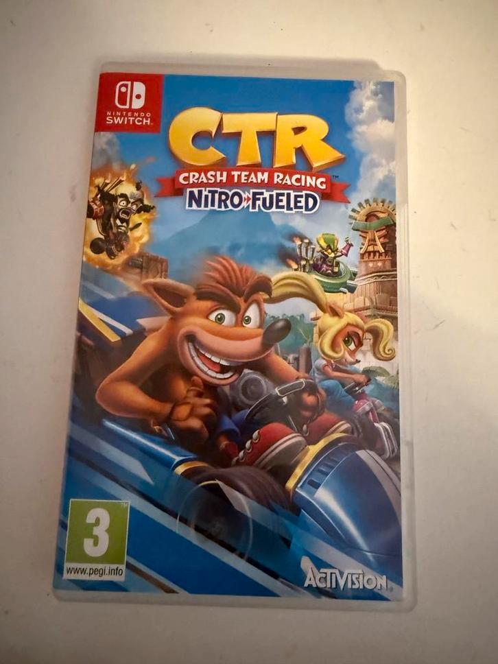 CTR Crash Team Racing Nitro Fueled - Nintendo Switch, Spelcomputers en Games, Games | Nintendo Switch, Zo goed als nieuw, Racen en Vliegen
