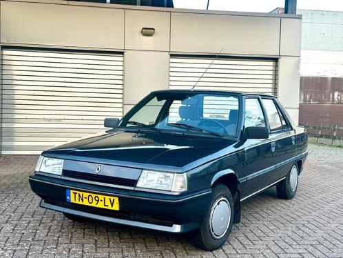 Renault 9 R 9 Automatic 128.631 km, Auto's, Renault, Bedrijf, Te koop, Overige modellen, Centrale vergrendeling, Elektrische ramen