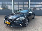 VOLVO V40 1.6 T3 150pk R-Design, Gebruikt, Zwart, 4 cilinders, Leder en Stof