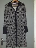 Leuke zwart witte travelstof jurk, Ophalen of Verzenden, Zo goed als nieuw, Maat 38/40 (M), Zwart