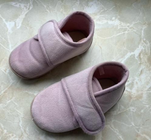 slofjes maat 21/22, Kinderen en Baby's, Babykleding | Schoentjes en Sokjes, Gebruikt, Meisje, Slofjes, Ophalen