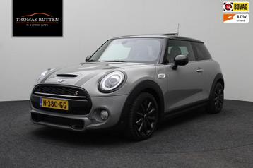 Mini Mini 2.0 Cooper S Chili 2018 | Airco | Stoelverwarming  beschikbaar voor biedingen