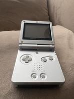 Game Boy Advance SP - Zilver, Spelcomputers en Games, Spelcomputers | Nintendo Game Boy, Ophalen of Verzenden, Gebruikt, Game Boy Advance SP