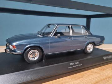 Minichamps BMW 2500 Blauw Metallic 1:18 Limited Edition beschikbaar voor biedingen