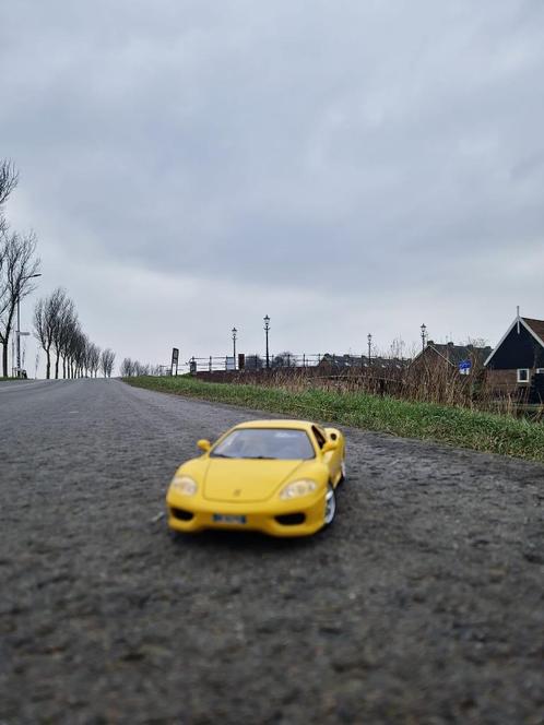 Ferrari 360 Modena 1999, Hobby en Vrije tijd, Modelauto's | 1:18, Zo goed als nieuw, Auto, Bburago, Ophalen of Verzenden