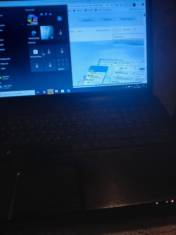 Na een nieuwe modem van ziggo kan ik niet inloggen, Computers en Software, Windows Laptops, Gebruikt, 17 inch of meer, SSD, Ophalen of Verzenden