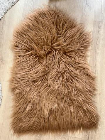 IKEA faux schapenvacht vloerkleed – lichtbruin/caramel beschikbaar voor biedingen