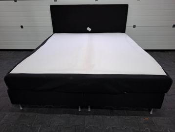 Boxspring  beschikbaar voor biedingen