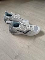 Mizuno Zaalschoenen maat 42, Ophalen of Verzenden, Zo goed als nieuw, Wit, Sportschoenen