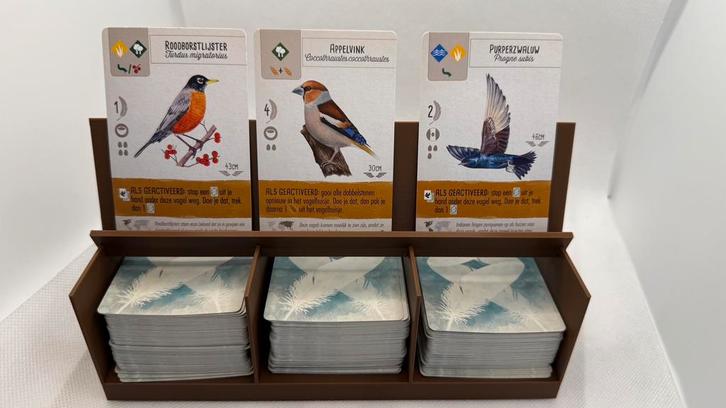 Wingspan kaarten display/opberger XL sleeves versie, Hobby en Vrije tijd, Gezelschapsspellen | Bordspellen, Nieuw, Ophalen of Verzenden