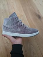 Nike Air Jordan 1 mid, Overige kleuren, Nike, Ophalen of Verzenden, Zo goed als nieuw