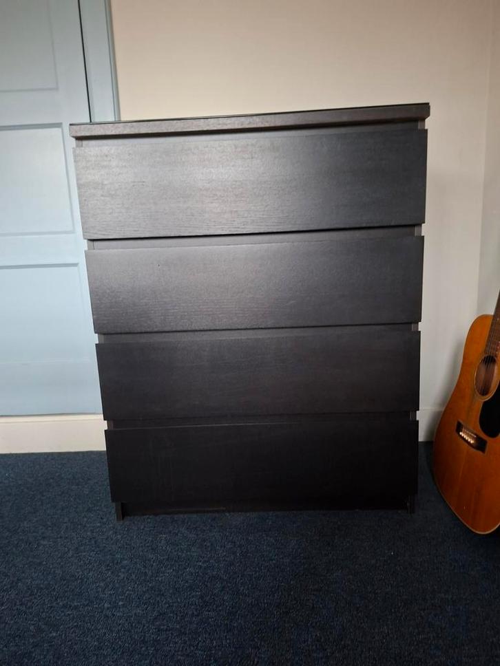 Ikea Malm ladekast met glasplaat - 4 lades, Huis en Inrichting, Kasten | Dressoirs, Gebruikt, 50 tot 100 cm, 25 tot 50 cm, Met lade(s)