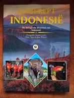 Boek Ongerept Indonesië, Gelezen, Ophalen of Verzenden