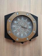Unieke Wandklok in Horloge Design, Huis en Inrichting, Woonaccessoires | Klokken, Ophalen of Verzenden, Gebruikt, Analoog, Wandklok