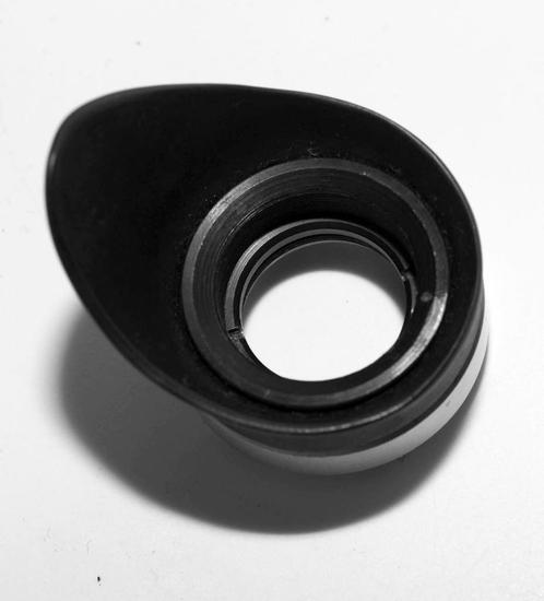 EXAKTA rubber-oculair (bril correctie kan er in), Audio, Tv en Foto, Fotocamera's Analoog, Zo goed als nieuw, Spiegelreflex, Overige Merken