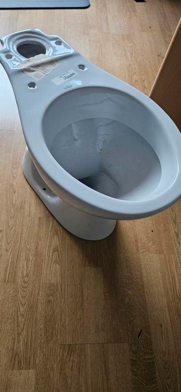 Nieuwe wc pot beschikbaar voor biedingen