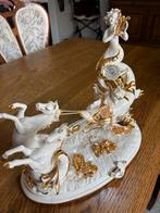 Wit porcelein met blad- goud, Antiek en Kunst, Antiek | Porselein, Ophalen of Verzenden