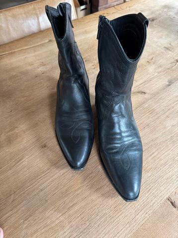 Zwarte leren enkellaarsjes maat 40 beschikbaar voor biedingen