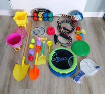 Kinderspeelgoed. beschikbaar voor biedingen