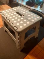 Handig klein krukje inklapbare, Huis en Inrichting, Krukjes, Ophalen of Verzenden, Hout