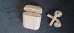 AirPods 1 generatie, Ophalen of Verzenden, Zo goed als nieuw