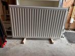 Radiator 100x60 cm + bevestiging, Doe-het-zelf en Verbouw, Verwarming en Radiatoren, Ophalen, 30 tot 80 cm, Gebruikt, Radiator