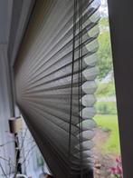 Heel mooie licht grijze / greige duettes van Luxaflex., Huis en Inrichting, Zo goed als nieuw, Grijs, Modern l landelijk l, 100 tot 150 cm
