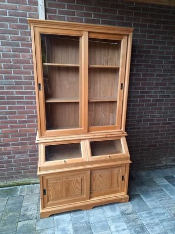 Oud grenen buffetkast, kast, winkelkast, grutterskast beschikbaar voor biedingen