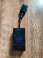 Officiële Sony Multitap voor PlayStation 2, Spelcomputers en Games, 1 speler, Ophalen of Verzenden, Zo goed als nieuw, Vanaf 3 jaar