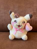 Valentijns Pikachu knuffel Pokémon Center, Kinderen en Baby's, Speelgoed | Knuffels en Pluche, Ophalen of Verzenden, Zo goed als nieuw