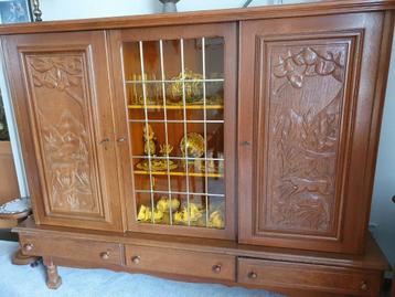 Servieskast beschikbaar voor biedingen