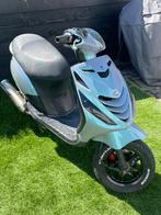 Piaggio zip 4t, Fietsen en Brommers, Scooters | Piaggio, Ophalen, Zo goed als nieuw, Zip