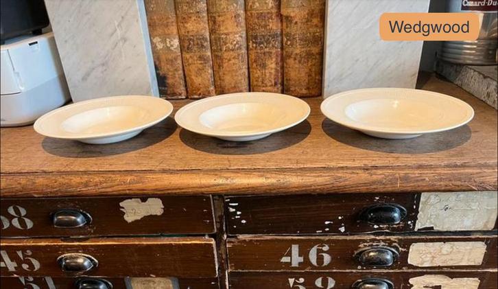 3 x WEDGWOOD WINDSOR  DIEP/ SOEPBORD, Huis en Inrichting, Keuken | Servies, Gebruikt, Bord(en), Wedgwood, Porselein, Ophalen of Verzenden
