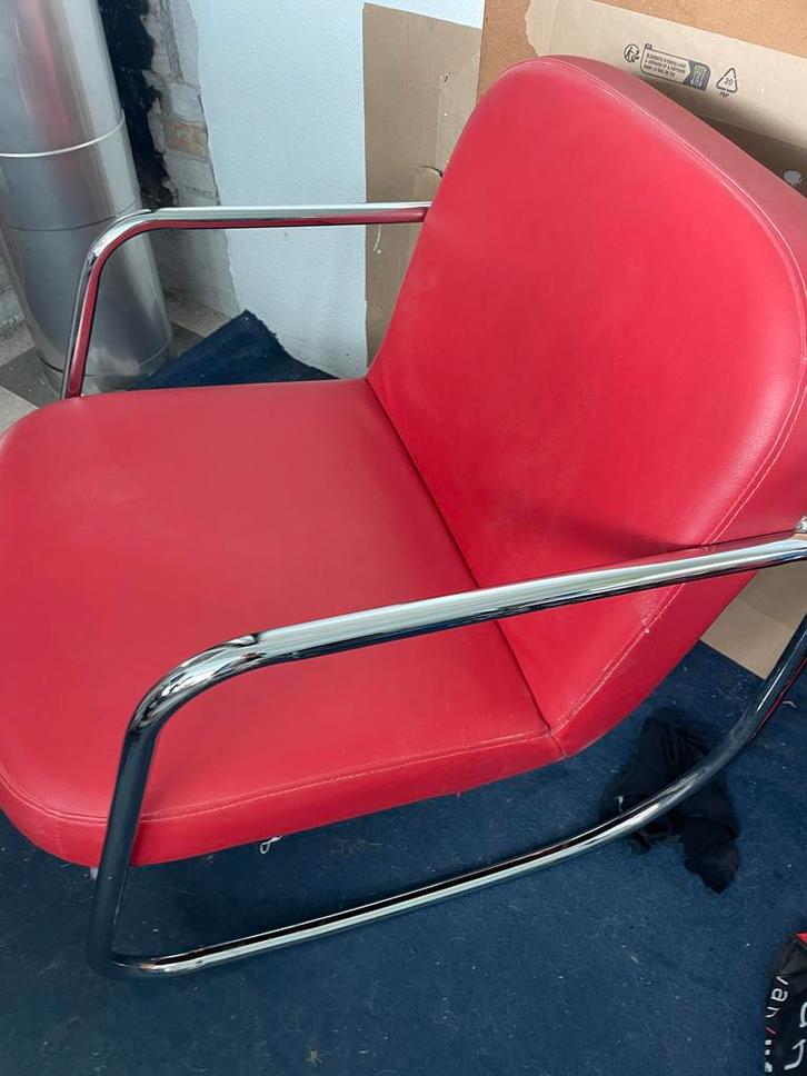 Mooie leren retro stoel, Huis en Inrichting, Stoelen, Gebruikt, Eén, Leer, Rood, Ophalen