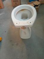 Toiletpot met onderuitloop, Doe-het-zelf en Verbouw, Sanitair, Ophalen of Verzenden, Gebruikt, Toilet