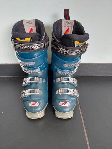 Skischoen Nordica maat 38  24/ 24,5 beschikbaar voor biedingen